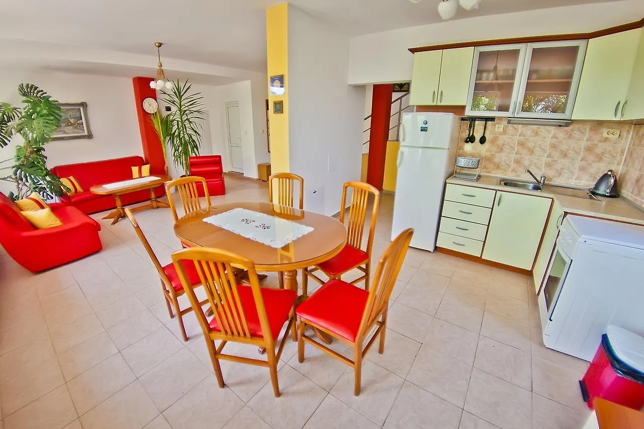 Villas Sequoia Golden Sands 0*,